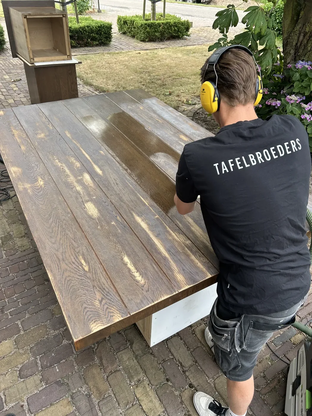 Geschuurde tafel met Rubio Monocoat.